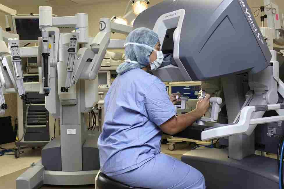 Robotic Myomectomy in Noida